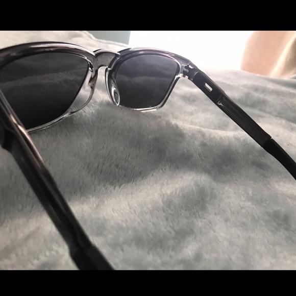 Unisex Oakley Sunglasses main image 2